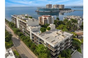 3581 E Glencoe St 302 Miami, FL 33133 - MLS#A11771759