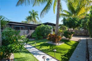515 NW 116th St, Miami, FL 33168, Sold 08/15/25