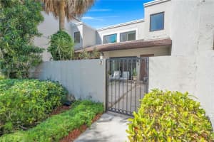 10515 SW 153rd Ct APT 2, Miami, FL 33196, Sold 05/27/25