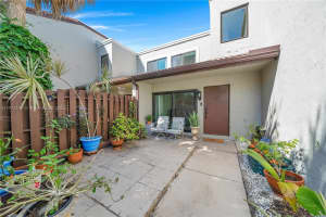 10515 SW 153rd Ct APT 2, Miami, FL 33196, Sold 05/27/25