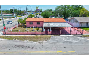 390 E 44th St, Hialeah, FL 33013, - MLS#A11772202