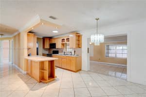 390 E 44th St, Hialeah, FL 33013, - MLS#A11772202