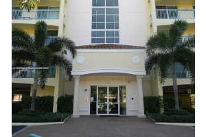 201 Golden Isles Dr 311, Hallandale Beach