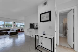 333 SW 86th Ave APT 206, Pembroke Pines, FL 33025, Sold 08/08/25