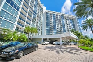 10275 Collins Ave 312, Bal Harbour