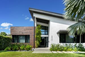 2421 NE 199th St, Miami, FL 33180, - MLS#A11772365