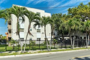 1337 Nw 1st St 12, Miami