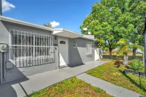 4501 NW 194th St, Miami Gardens, FL 33055, Sold 05/19/25