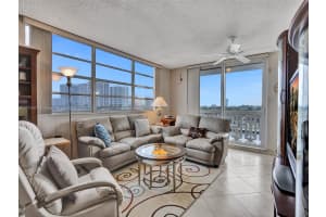 3113 S Ocean Dr 710 Hallandale Beach, FL 33009 - MLS#A11772473