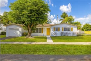795 NE 155th St, Miami, FL 33162, Sold 04/30/25