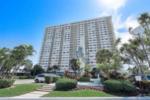300 Bayview Dr 308, Sunny Isles Beach