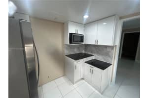 5701 Collins Ave APT 812, Miami Beach, FL 33140, Sold 08/28/25