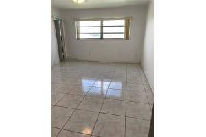 1885 NE 121st St APT 18, North Miami, FL 33181, - MLS#A11772792