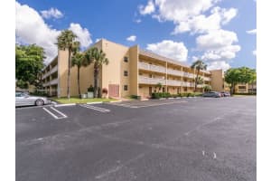5980 Nw 64th Ave 308, Tamarac