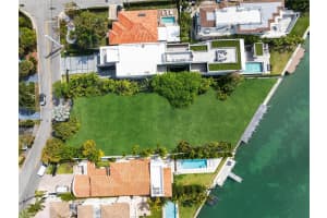 9224 Bay Dr, Surfside, FL 33154, - MLS#A11772874