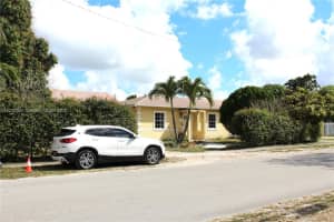 685 SE 9th Ave, Hialeah, FL 33010, Sold 05/20/25