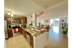 319 NE 14th Ave APT 708, Hallandale Beach, FL 33009, Sold 05/08/25