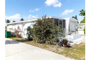 8551 SW 18th Pl, Davie, FL 33324, Sold 08/08/25