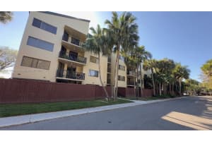 6601 SW 116th Ct APT 104, Miami, FL 33173, Sold 05/21/25