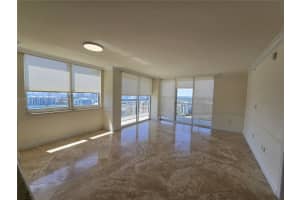 19501 W Country Club Dr 2508, Aventura