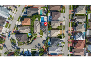 15553 SW 95th St, Miami, FL 33196, Sold 04/29/25