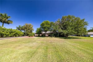 3020 SW 117th Ave, Davie, FL 33330, Sold 05/07/25