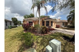 11781 SW 7th St, Pembroke Pines, FL 33025, - MLS#A11773176