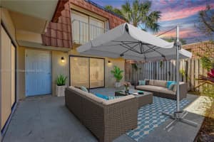 518 Green Springs Pl, West Palm Beach, FL 33409, Sold 06/03/25