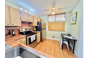 8592 W Sunrise Blvd APT 204, Plantation, FL 33322, - MLS#A11773264