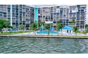 200 Leslie Dr 329, Hallandale Beach