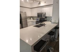 19901 E Country Club Dr 2305, Aventura