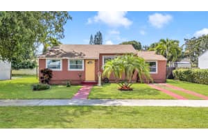 530 Ne 110th Ter, Miami