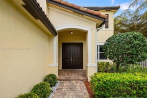 25329 SW 118 Ct, Princeton, FL 33032, Sold 04/25/25