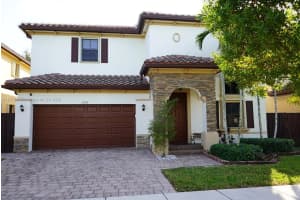 2742 NE 1st St, Homestead, FL 33033, Sold 06/27/25