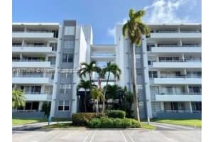 1080 94 St 110, Bay Harbor Islands