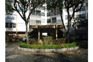 1300 St Charles Pl, Pembroke Pines, FL 33026, - MLS#A11773574