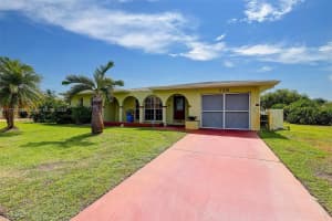 779 SW Ravenswood Ln, Port St. Lucie, FL 34983, Sold 07/22/25