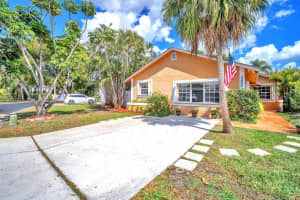 5660 Sw 99th Ln, Cooper City