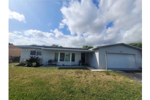 9460 Nw 3rd St, Pembroke Pines