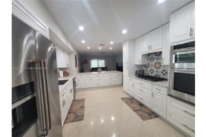 9460 Nw 3rd St Pembroke Pines, FL 33024 - MLS#A11773631