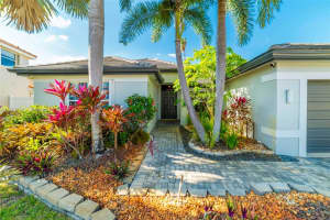 746 NW 176th Ave, Pembroke Pines, FL 33029, Sold 06/17/25