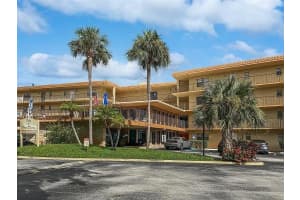 9273 Sw 8th St 308, Boca Raton