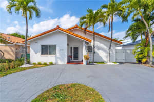 13351 SW 27th St, Miami, FL 33175, - MLS#A11773844