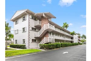 700 Layne Blvd APT 221, Hallandale Beach, FL 33009, Sold 08/15/25