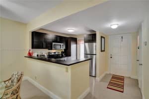 1100 Hillcrest Ct APT 205, Hollywood, FL 33021, Sold 06/05/25