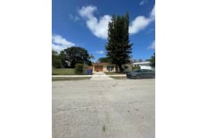 2801 Mayo St, Hollywood, FL 33020, Sold 07/08/25