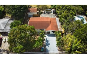 596 Nw 109th St, Miami