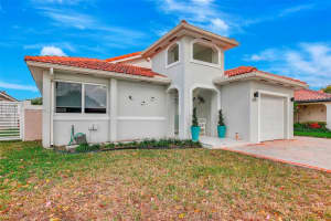 15122 NW 91st Ct, Hialeah, FL 33018, Sold 05/05/25