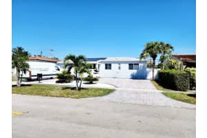 341 W 59th St, Hialeah, FL 33012, Sold 08/29/25
