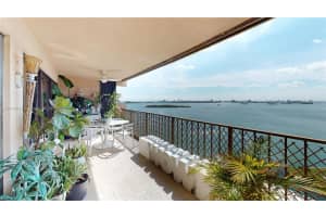 1800 Ne 114th St 1705, Miami